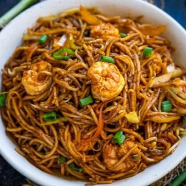 Shrimp Hakka Noodles.